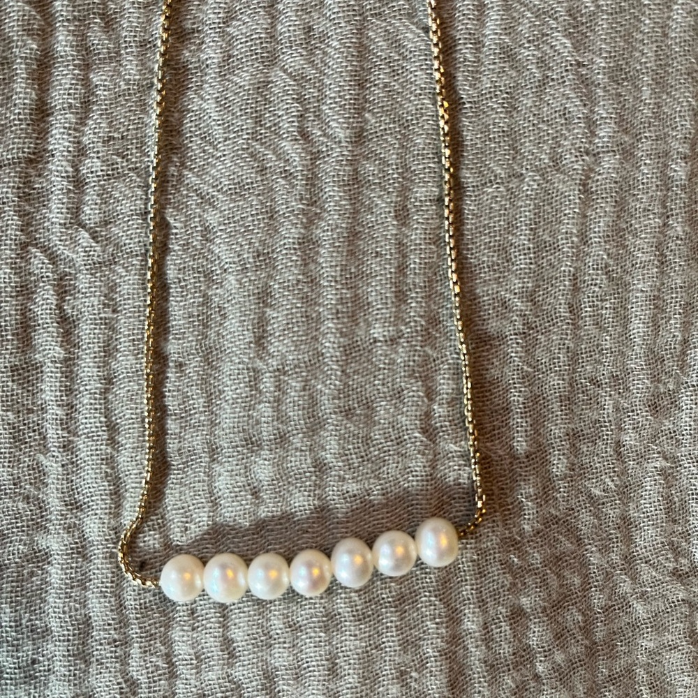 Ralph Lauren 7 pearl necklace